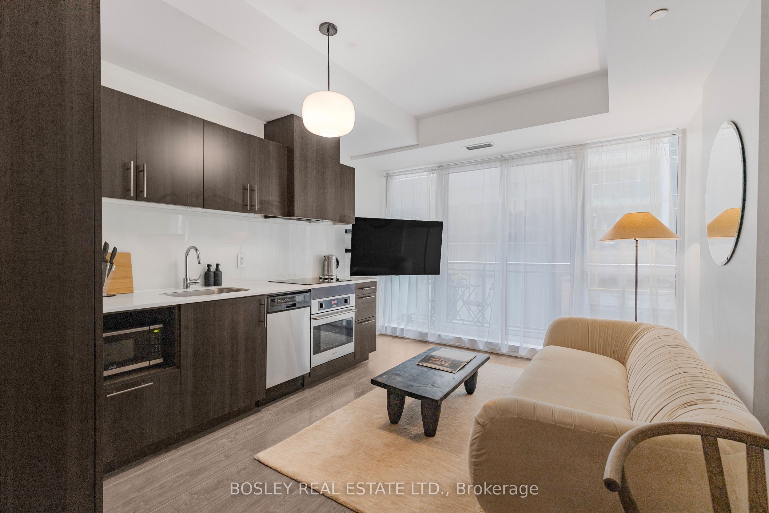 Additional image 4 of 307-508 Wellington Street W, Toronto, ON, M5V 0K8