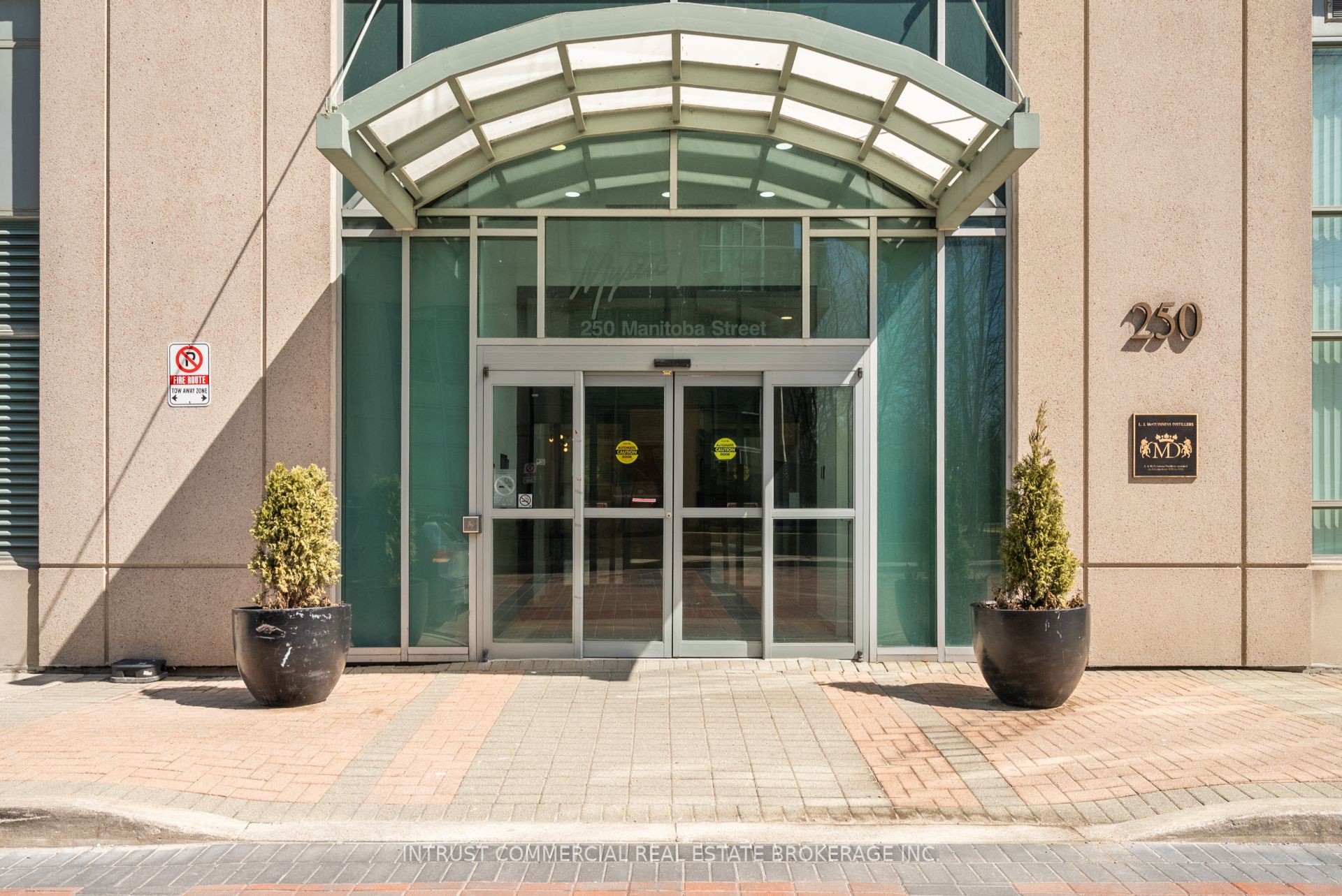 Additional image 2 of 627-250 Manitoba Street, Toronto, ON, M8Y 4G8