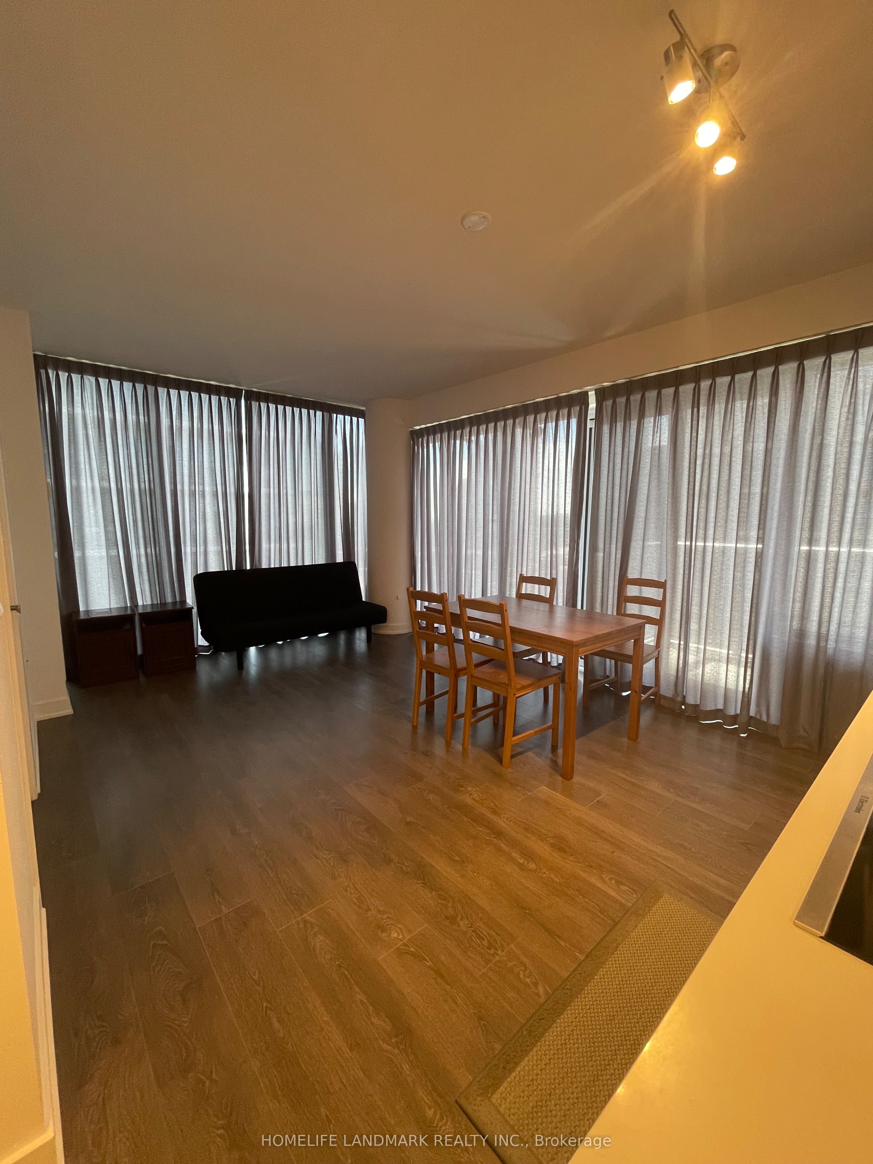 Additional image 4 of 2209-99 Broadway Avenue, Toronto, ON, M4P 1V2