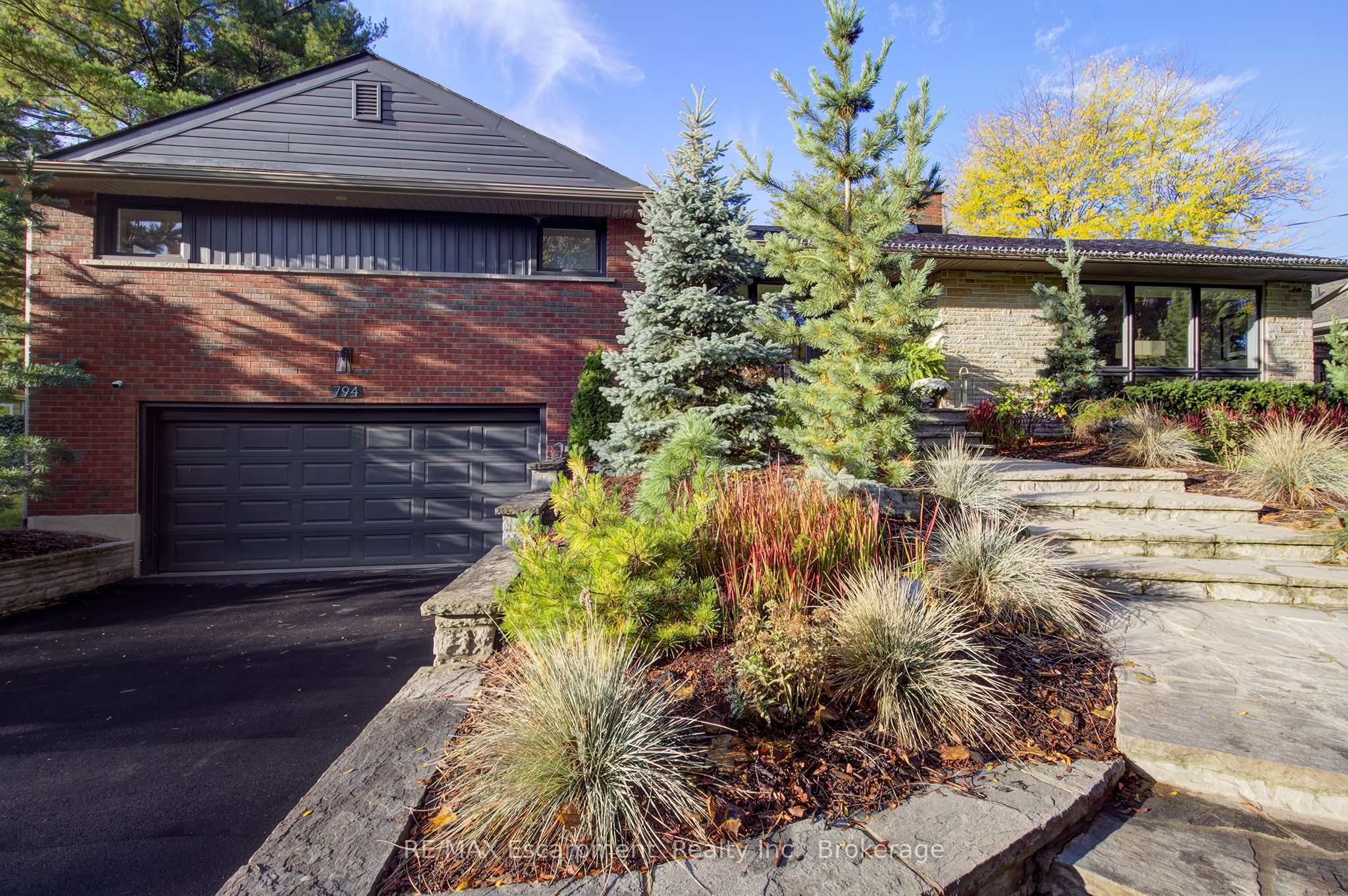 794 Falcon Boulevard, Burlington, ON, L7T 3B3 photo 3