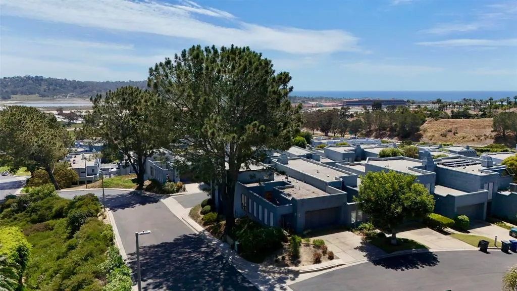 Additional image 6 of 1051 Freedom Court, Del Mar, CA 92014