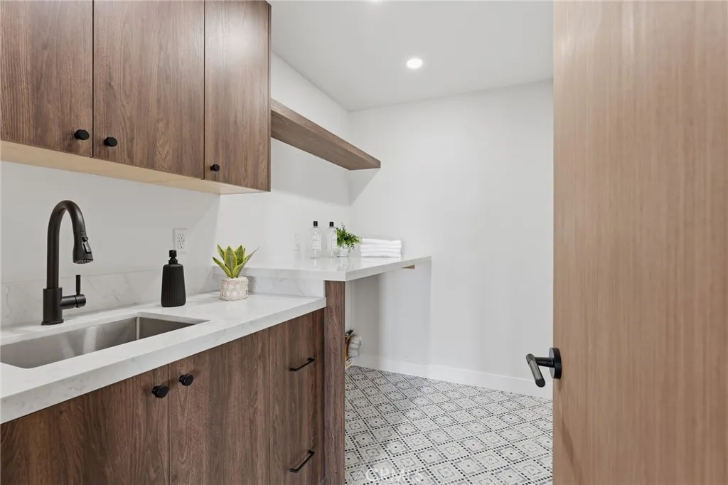 Additional image 41 of 6052 Maury Avenue, Woodland Hills, CA 91367