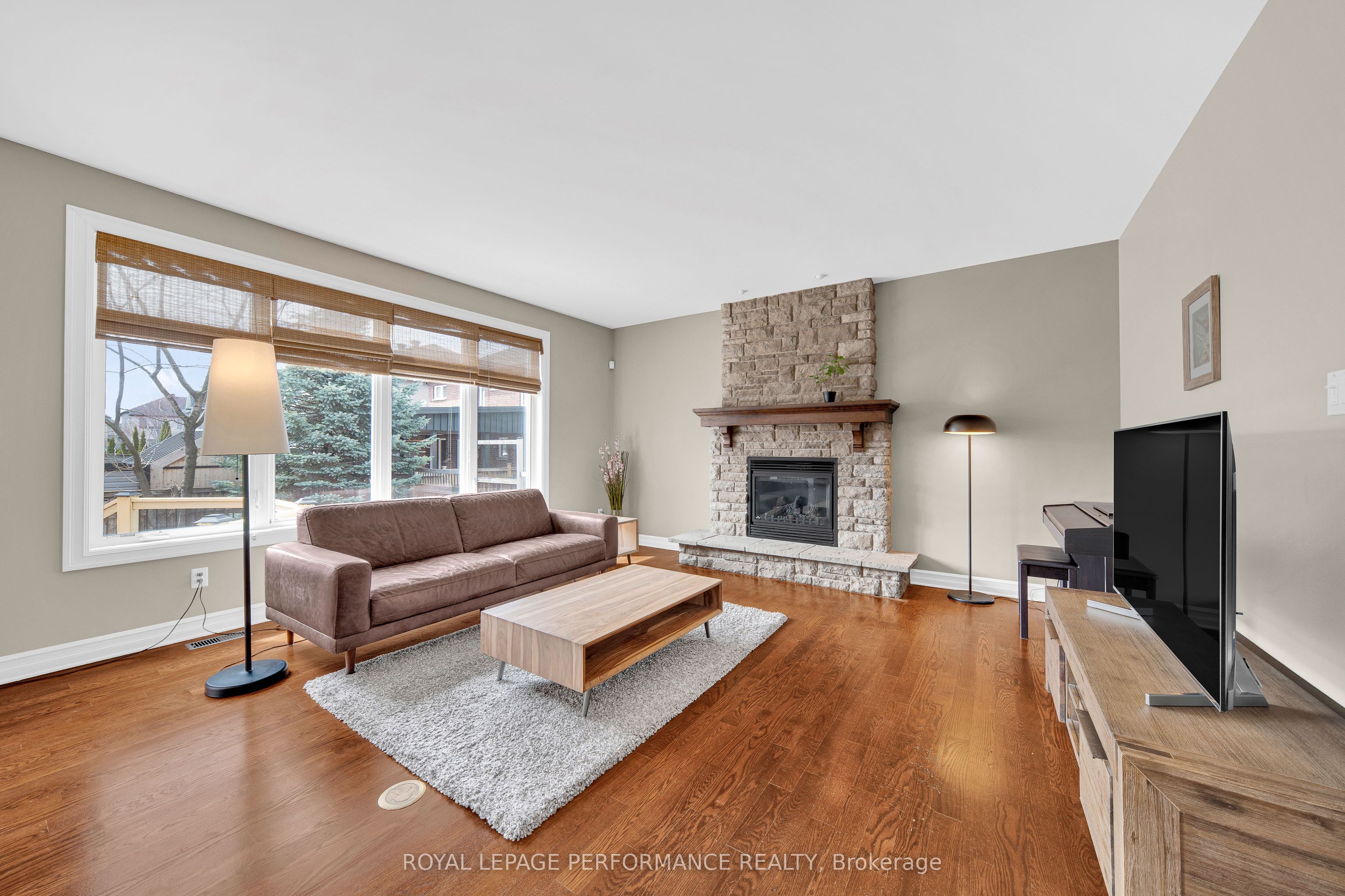 Additional image 2 of 590 Kochar Drive, Ottawa, ON, K2C 4J5