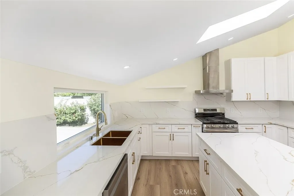 Additional image 8 of 15724 Chase Street, North Hills, CA 91343