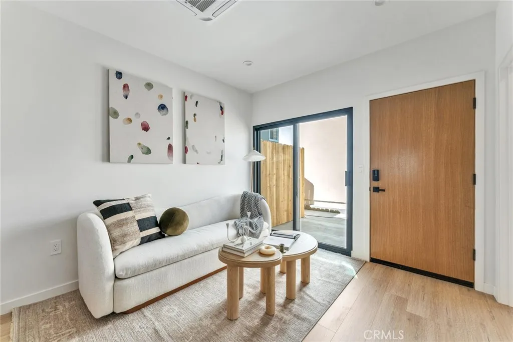Additional image 17 of 1604 N Kingsley, Los Angeles, CA 90027