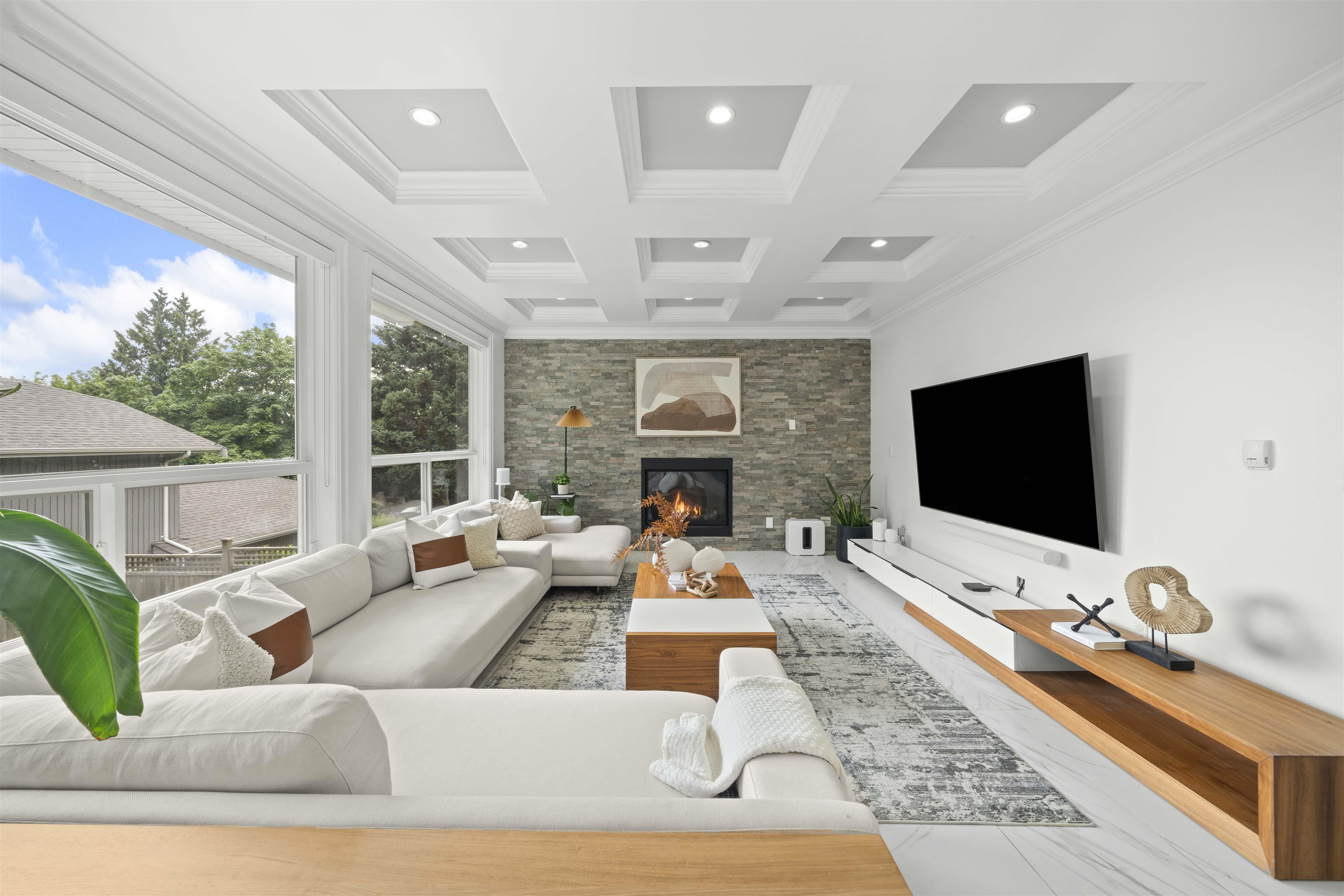 7638 Aubrey Street, Burnaby, BC, V5A 1K7