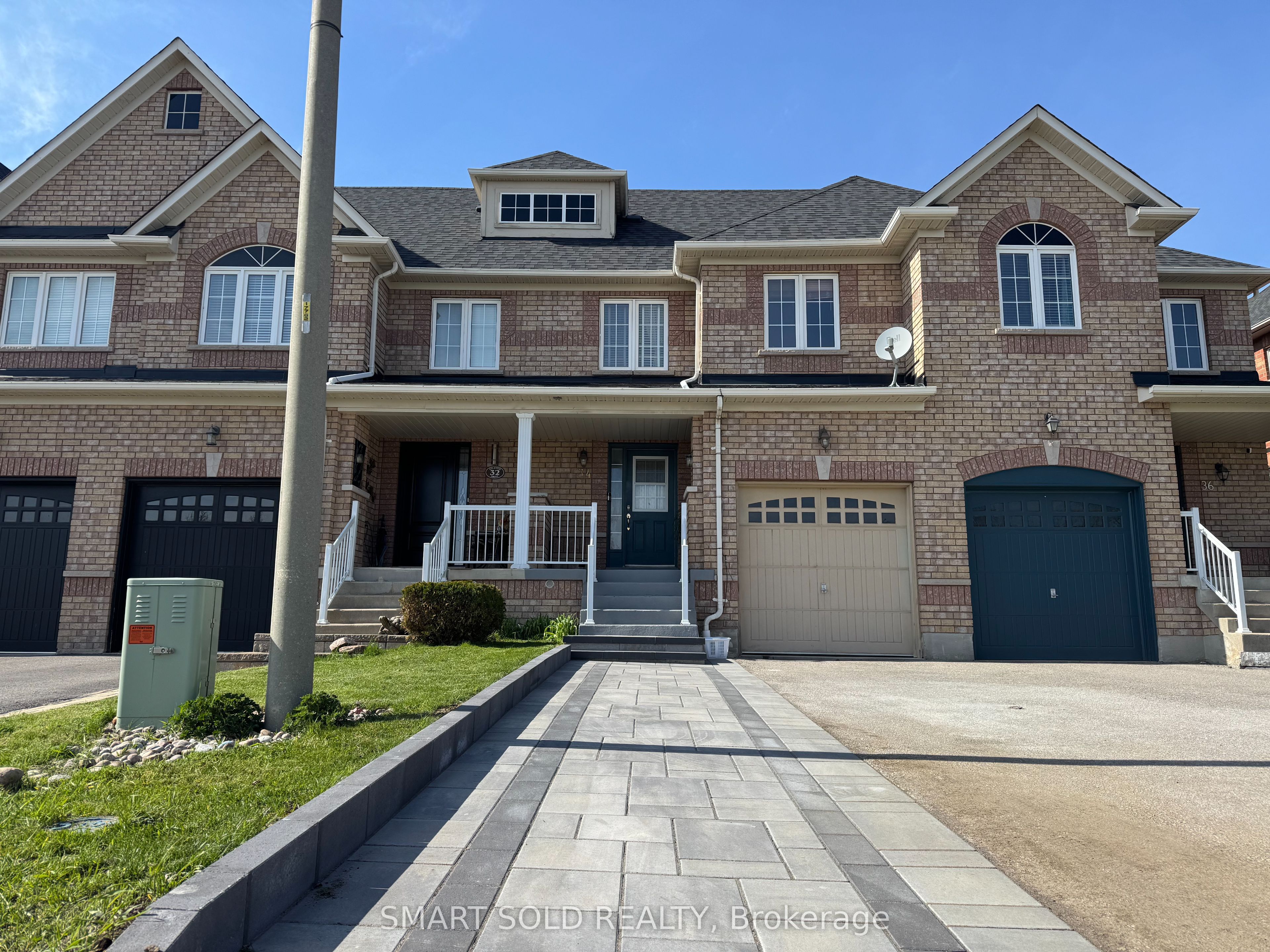34 Atlantis Drive, Whitby, ON, L1N 0E2