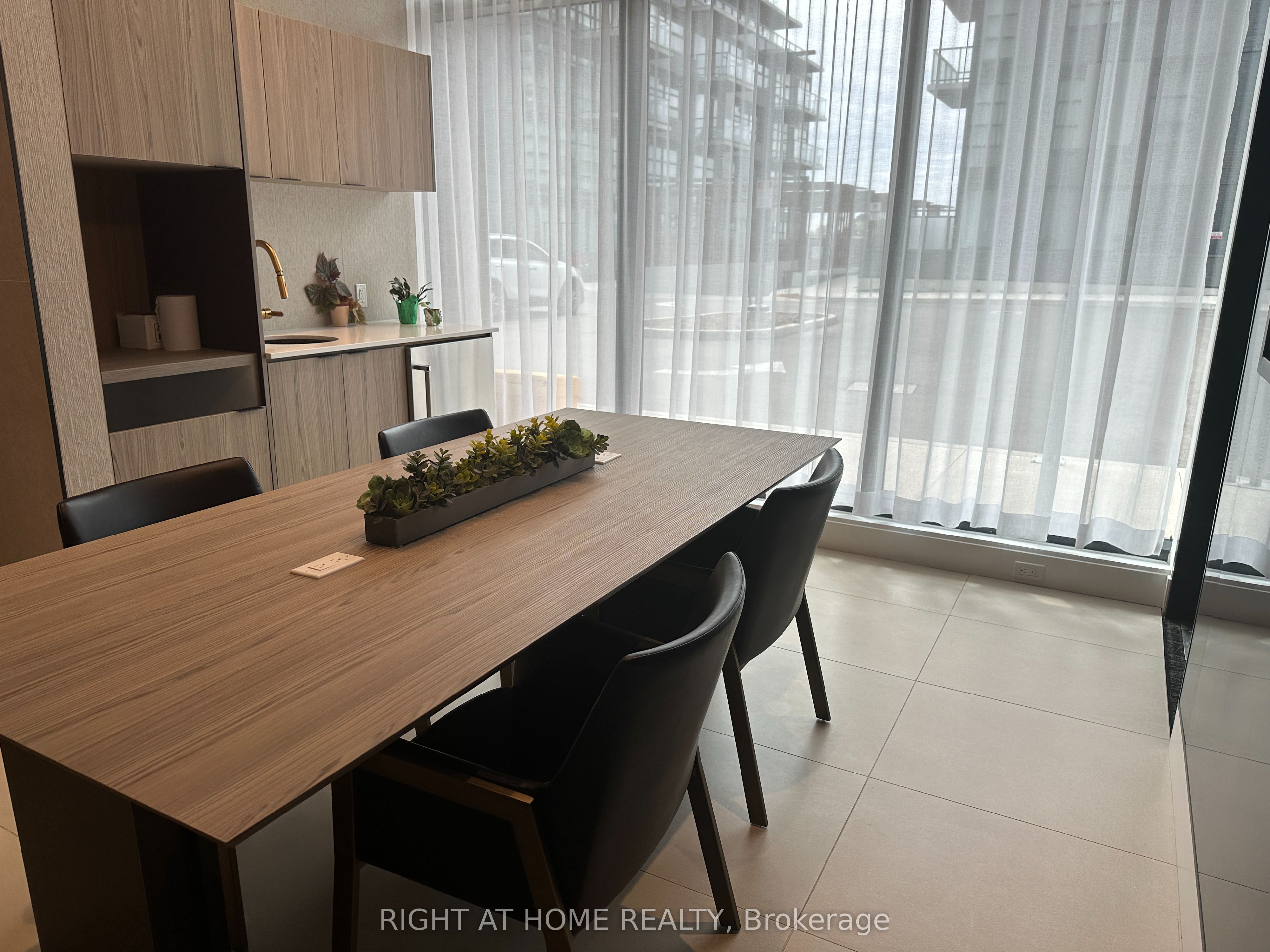 Additional image 5 of 1308-1606 Charles Street, Whitby, ON, L1N 0P1