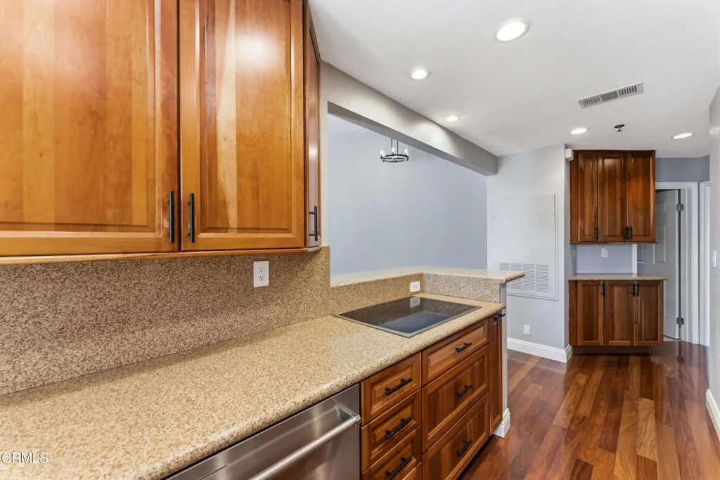 Additional image 36 of 5728 Oak Bend Lane Unit 312, Oak Park, CA 91377