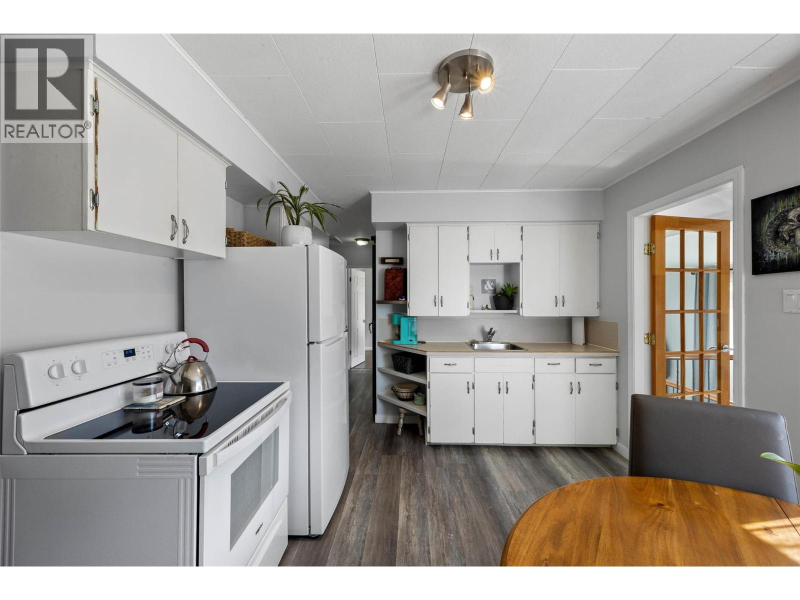Additional image 2 of 957 Pine Street, Kamloops, BC, V2C3A3