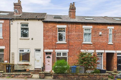 Cliffefield Road, Meersbrook. S8