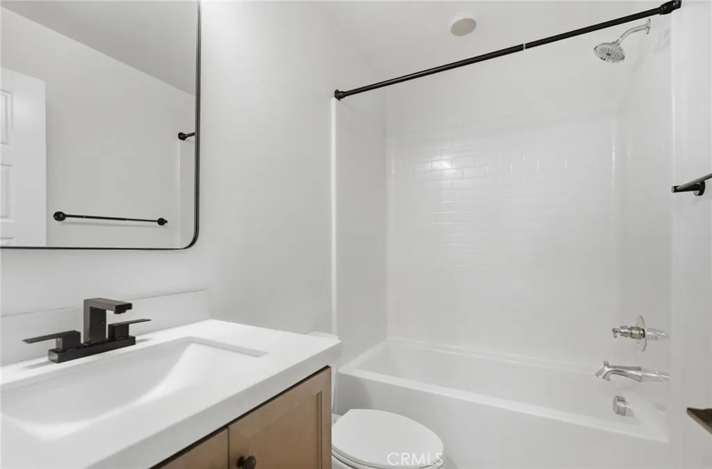Additional image 40 of 32806 Crown Point Ln, Lake Elsinore, CA 92530