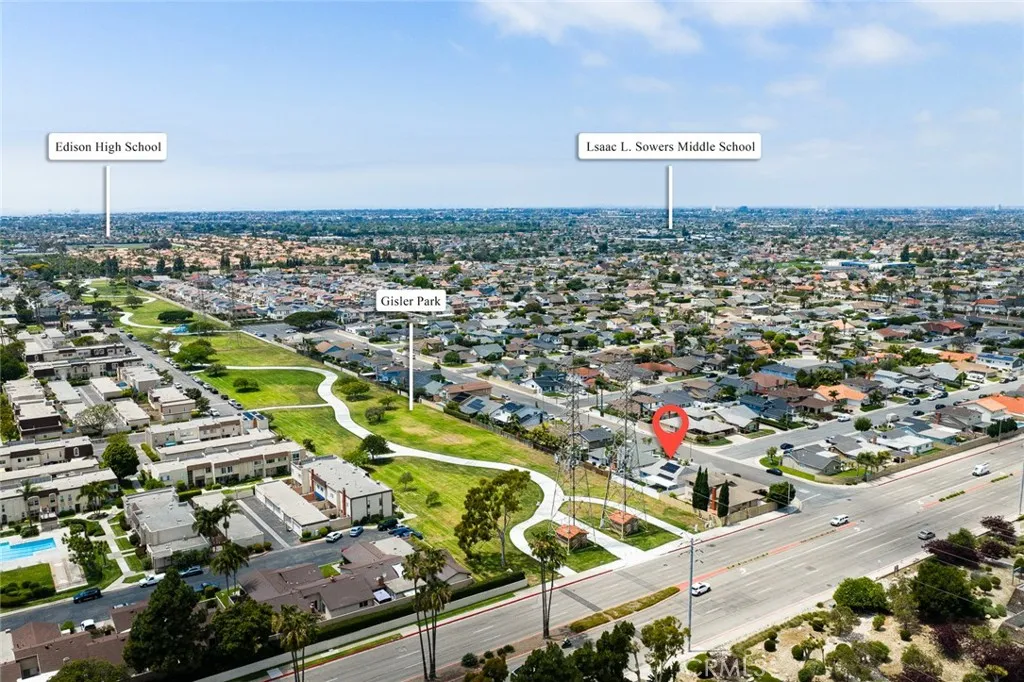 9952 Effingham Dr, Huntington Beach, CA 92646
