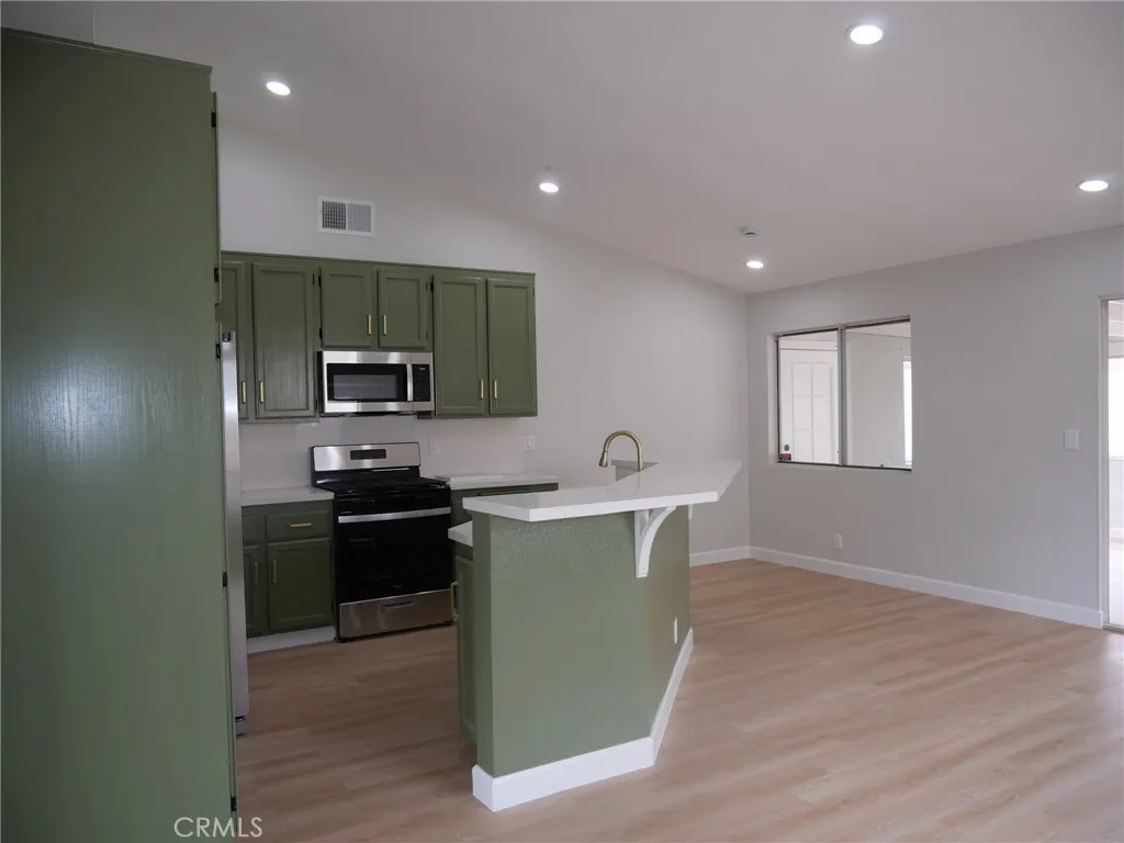 Additional image 65 of 18548 Avion Ln, Bloomington, CA 92316