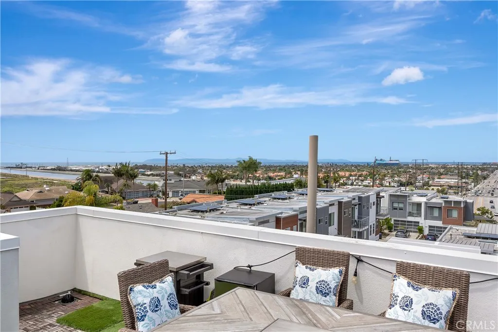 Additional image 3 of 2105 Two Harbors Circle, Costa Mesa, CA 92627