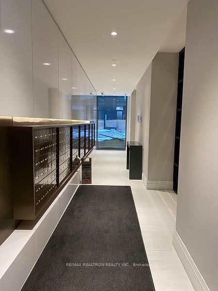 Additional image 3 of 3705-39 Roehampton Avenue, Toronto, ON, M4P 0G1