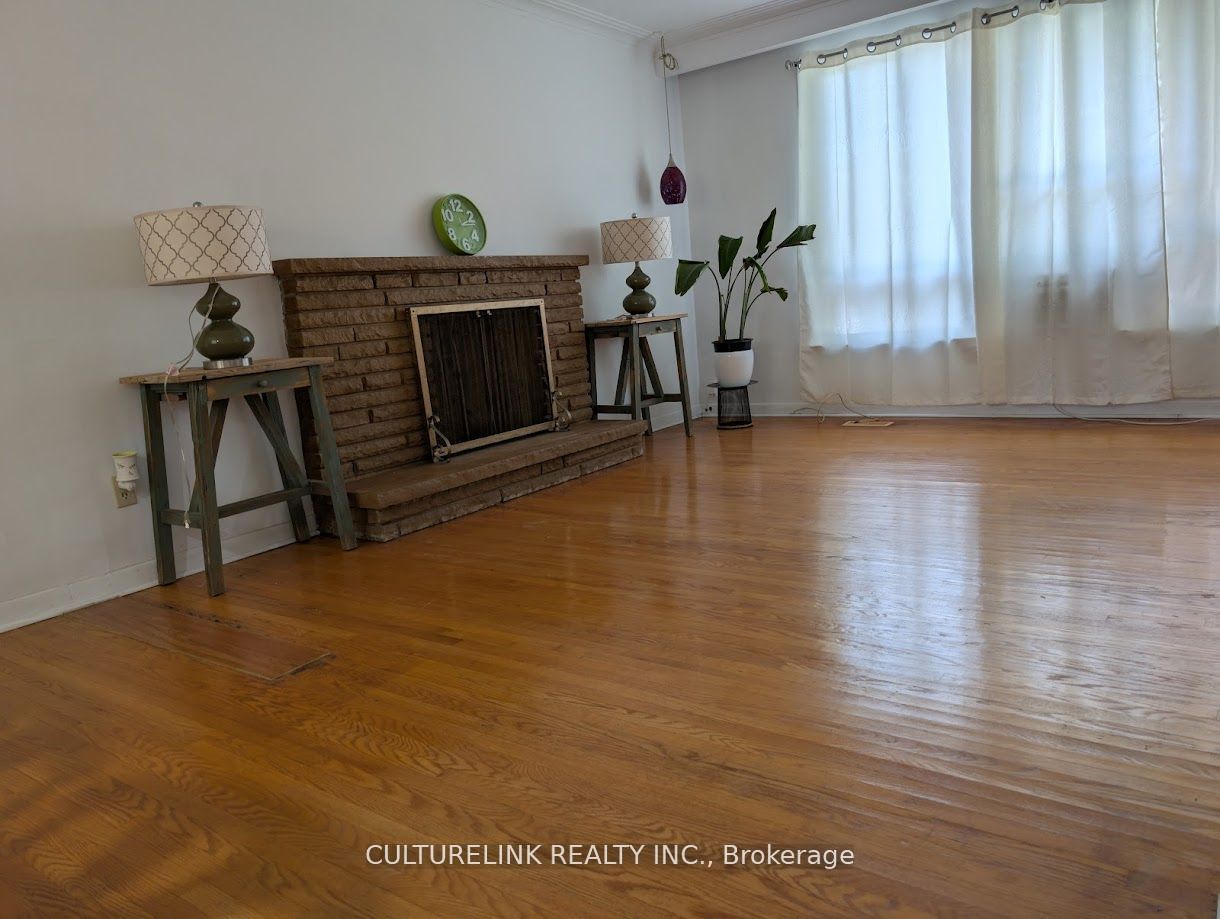 Additional image 3 of main floor-998 Willowdale Avenue, Toronto, ON, M2M 3C7