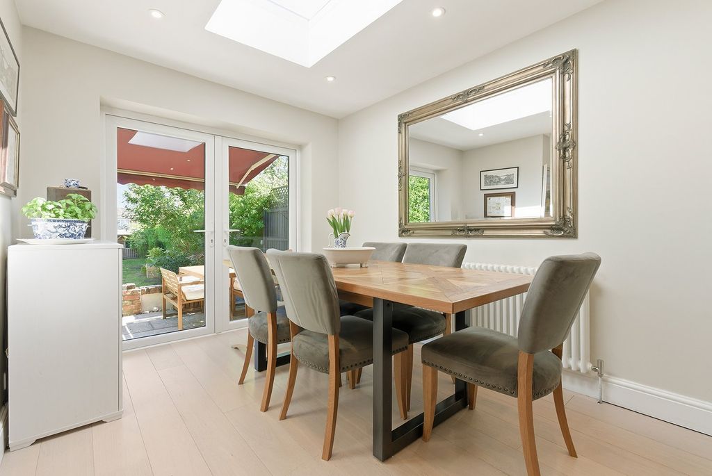 Additional image 8 of 4 bed semi-detached house for saleSt. Johns Road, Penn, Buckinghamshire HP10