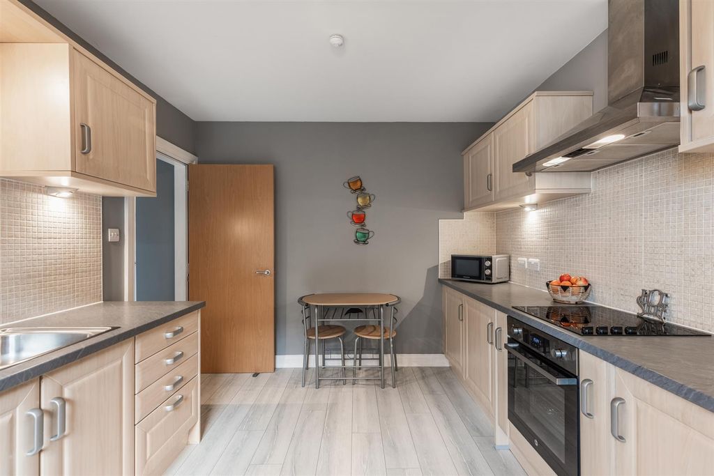 Additional image 6 of 2 bed flat for saleJames Watt Way, Greenock PA15