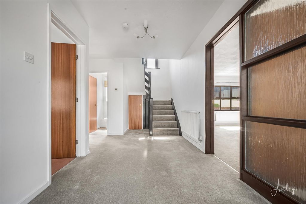 Additional image 8 of 4 bed detached house for saleLlwynderw Close, West Cross, Swansea SA3