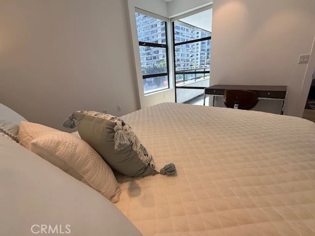 Additional image 9 of 10777 Wilshire Blvd Unit 310, Los Angeles, CA 90024