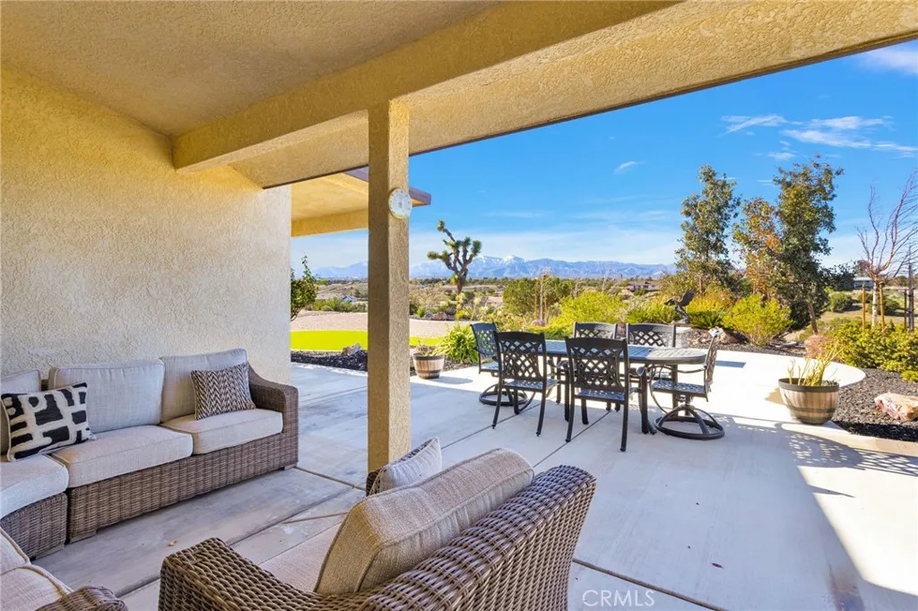 Additional image 108 of 8140 Heartland Cir, Oak Hills, CA 92344
