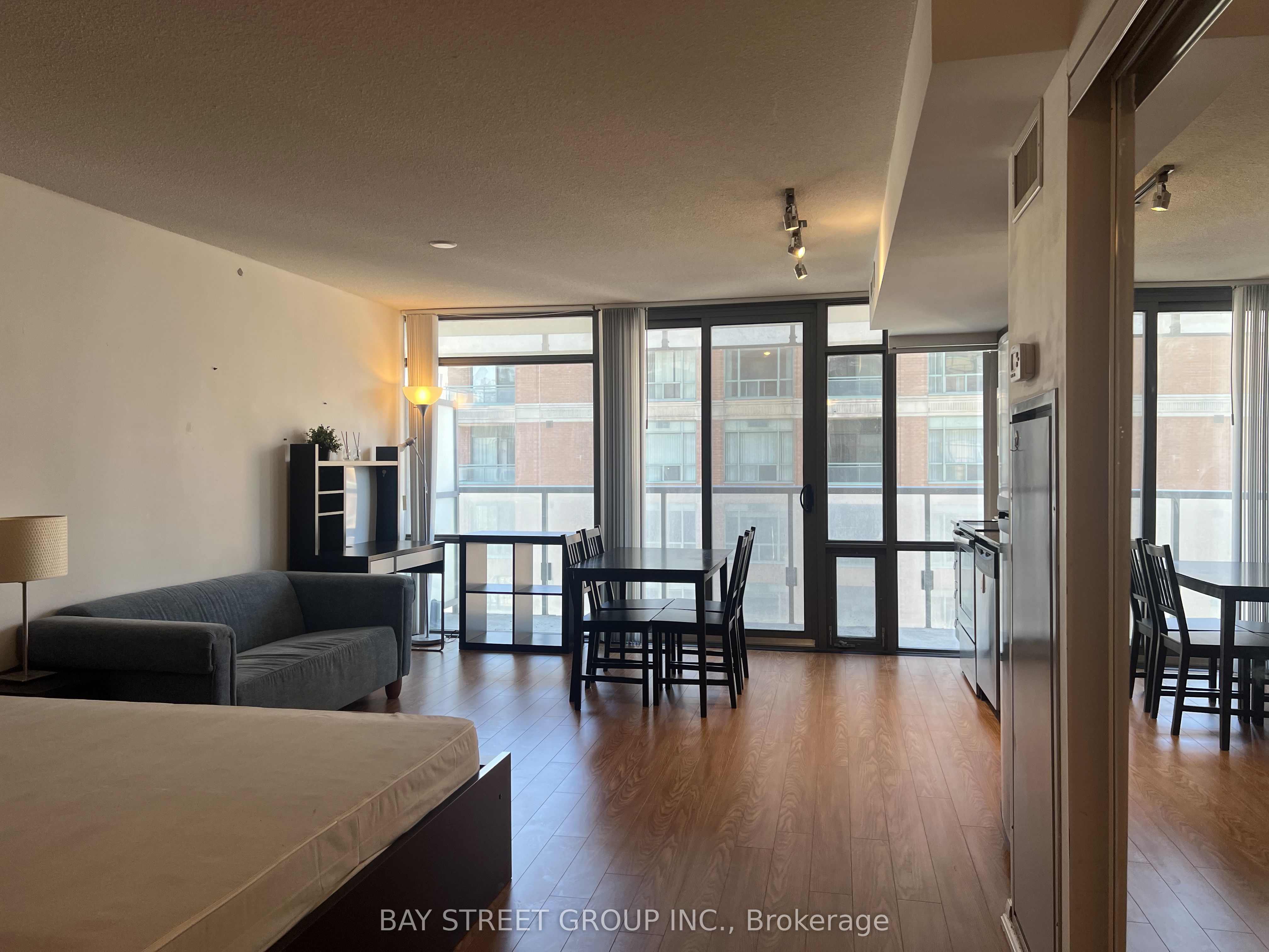 Additional image 5 of 605-37 Grosvenor Street, Toronto, ON, M4Y 3G5
