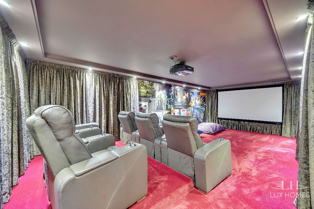 Additional image 21 of 7 bed detached house for saleParkstone Avenue, Emerson Park RM11