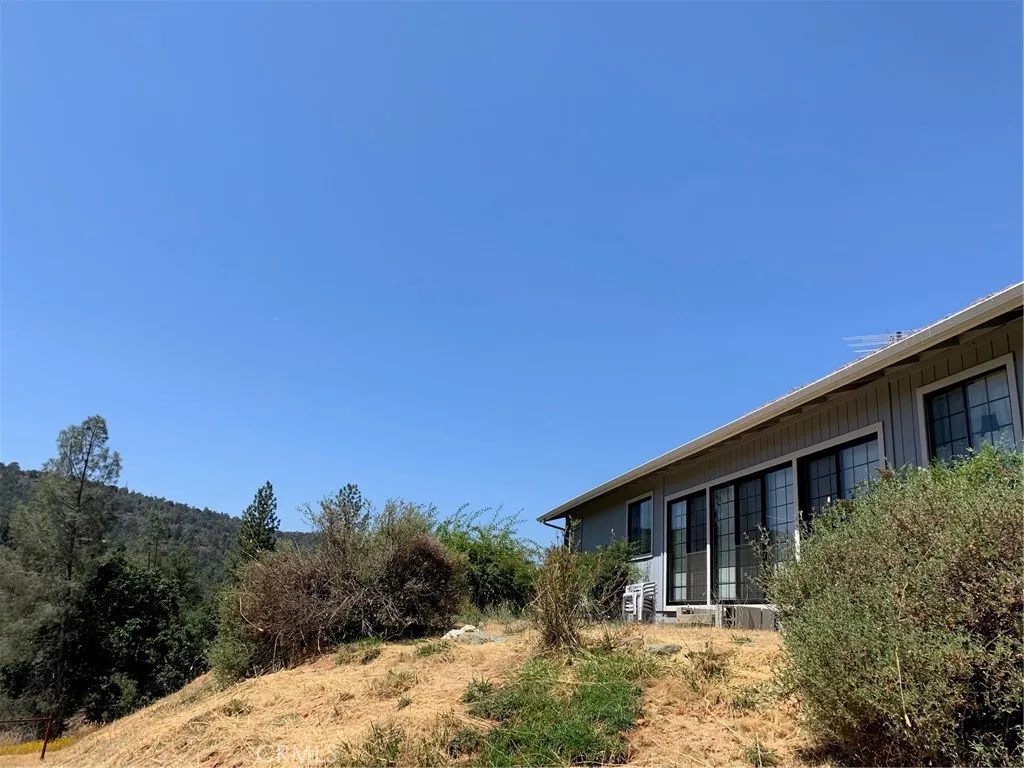 Additional image 6 of 5636 E Whitlock Rd, Mariposa, CA 95338