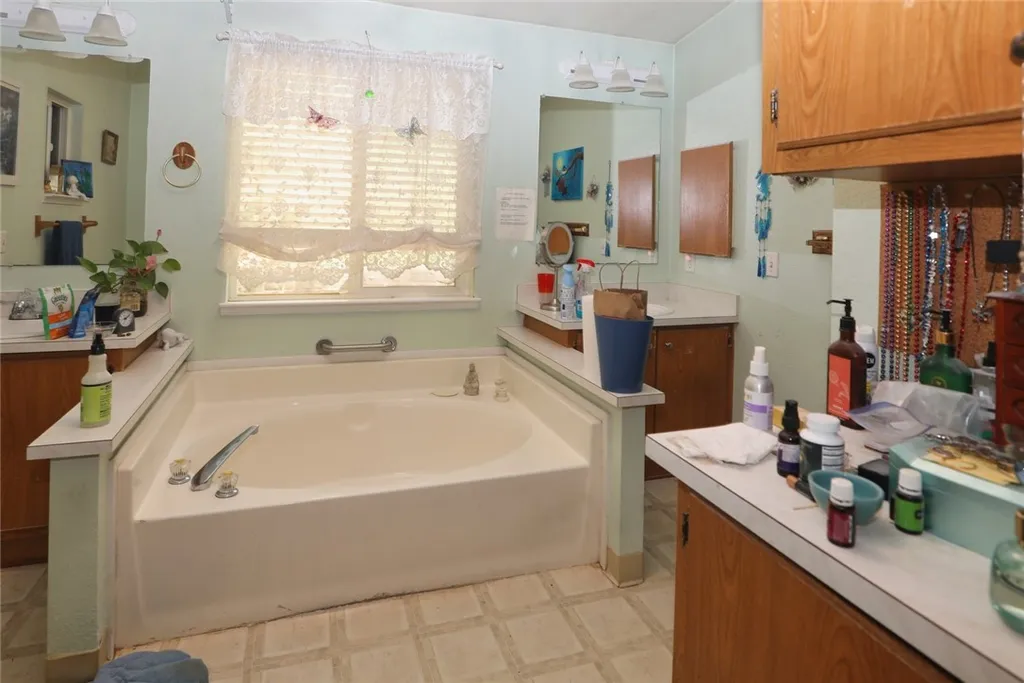 Additional image 18 of 7072 Sonja Lu Ln, Lucerne, CA 95458