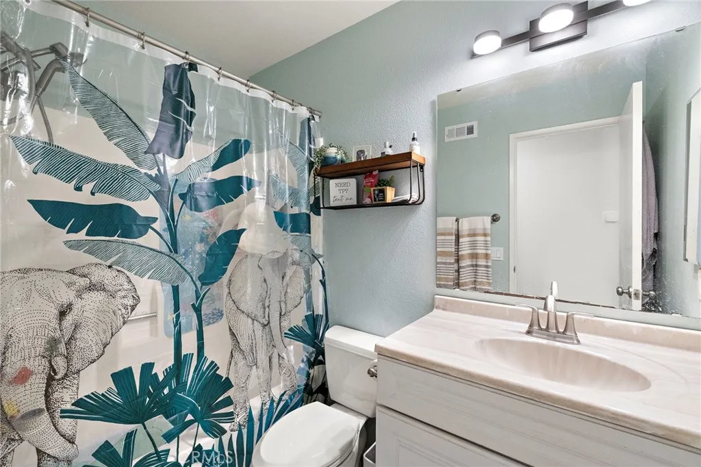Additional image 36 of 21155 Larchmont Dr, Lake Forest, CA 92630
