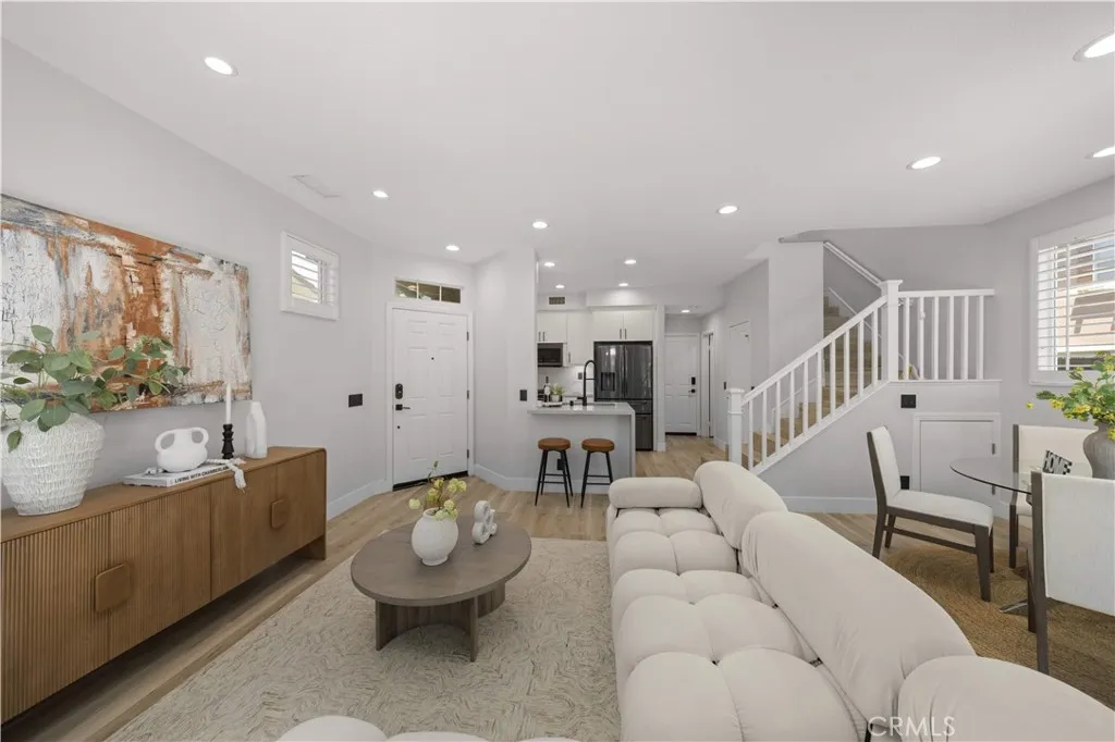 Additional image 59 of 328 Flyers Ln, Tustin, CA 92782