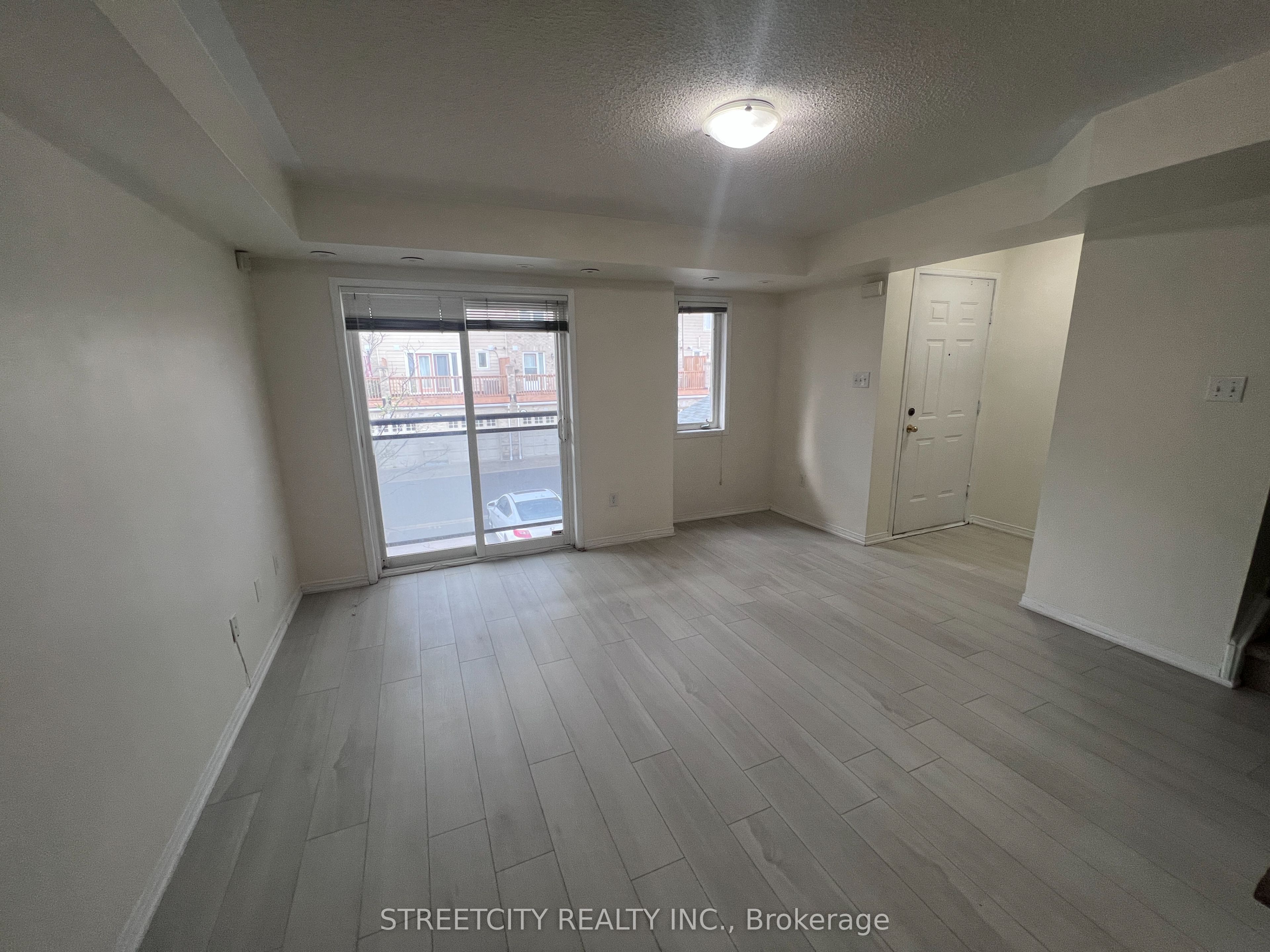 Additional image 3 of 329-4975 Southampton Drive, Mississauga, ON, L5M 8C5