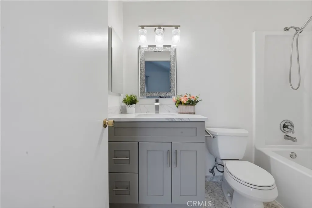 Additional image 67 of 403 S Newhope unit C St, Santa Ana, CA 92704