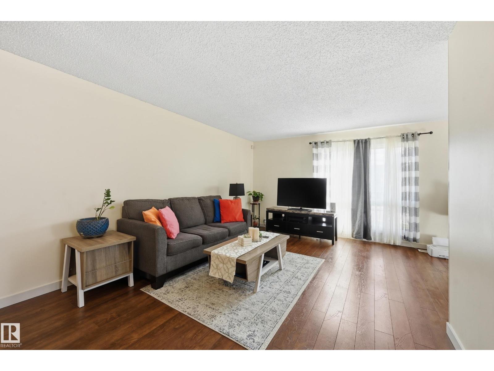 Additional image 4 of 18424 96a Avenue NW, Edmonton, AB, T5T3N9