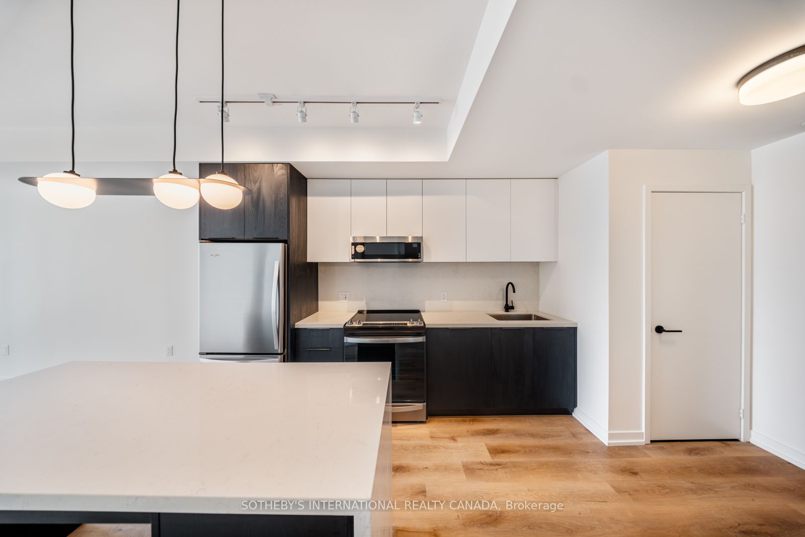 Additional image 4 of 1701-5 York Garden Way, Toronto, ON, M6A 2V1