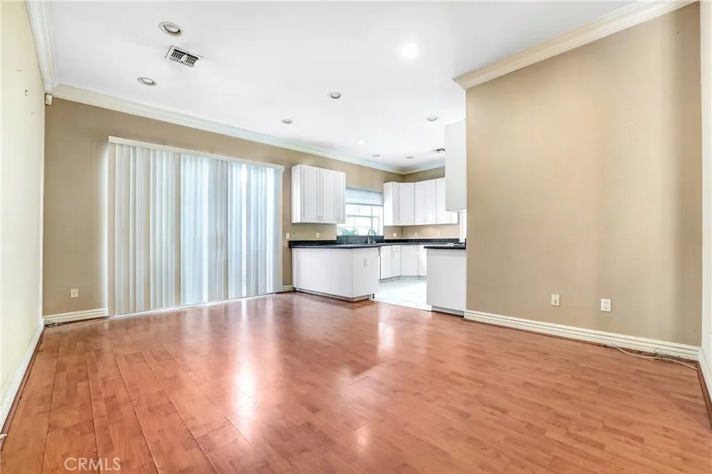 Additional image 2 of 17919 Califa Street, Encino, CA 91316