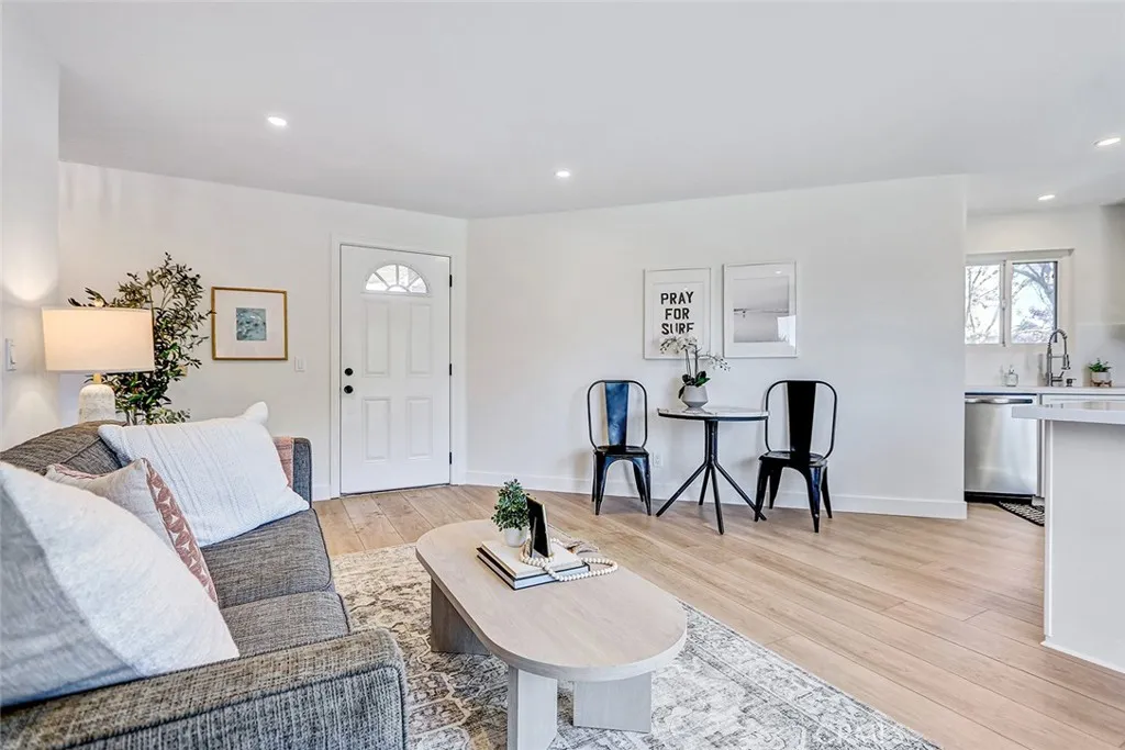 Additional image 33 of 4701 E Anaheim St Unit 304, Long Beach, CA 90804