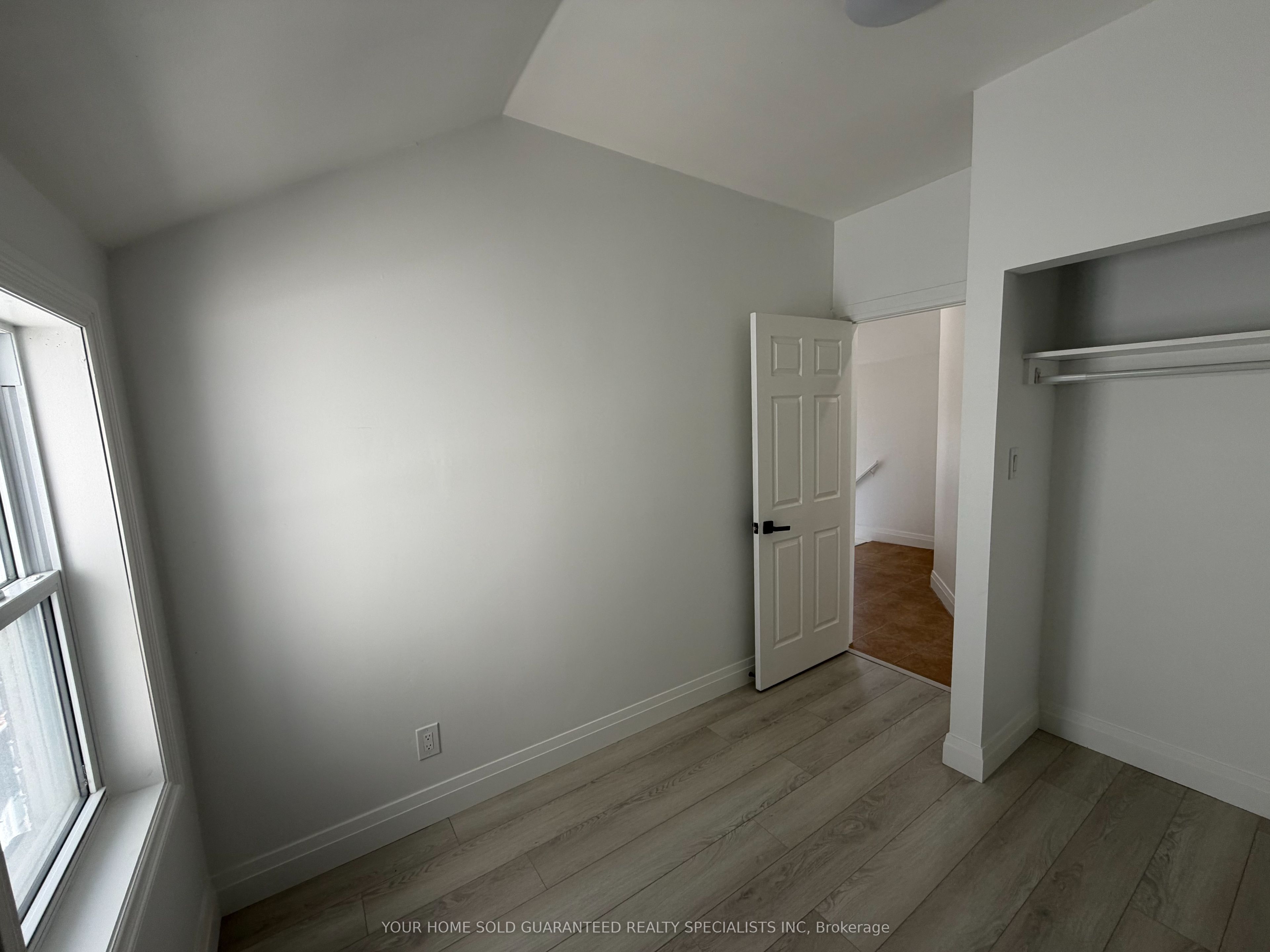 Additional image 5 of 1-90 Wellington Street E, Aurora, ON, L4G 1H8