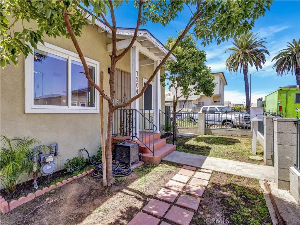 Additional image 5 of 1204 E Smith Pl, Long Beach, CA 90806