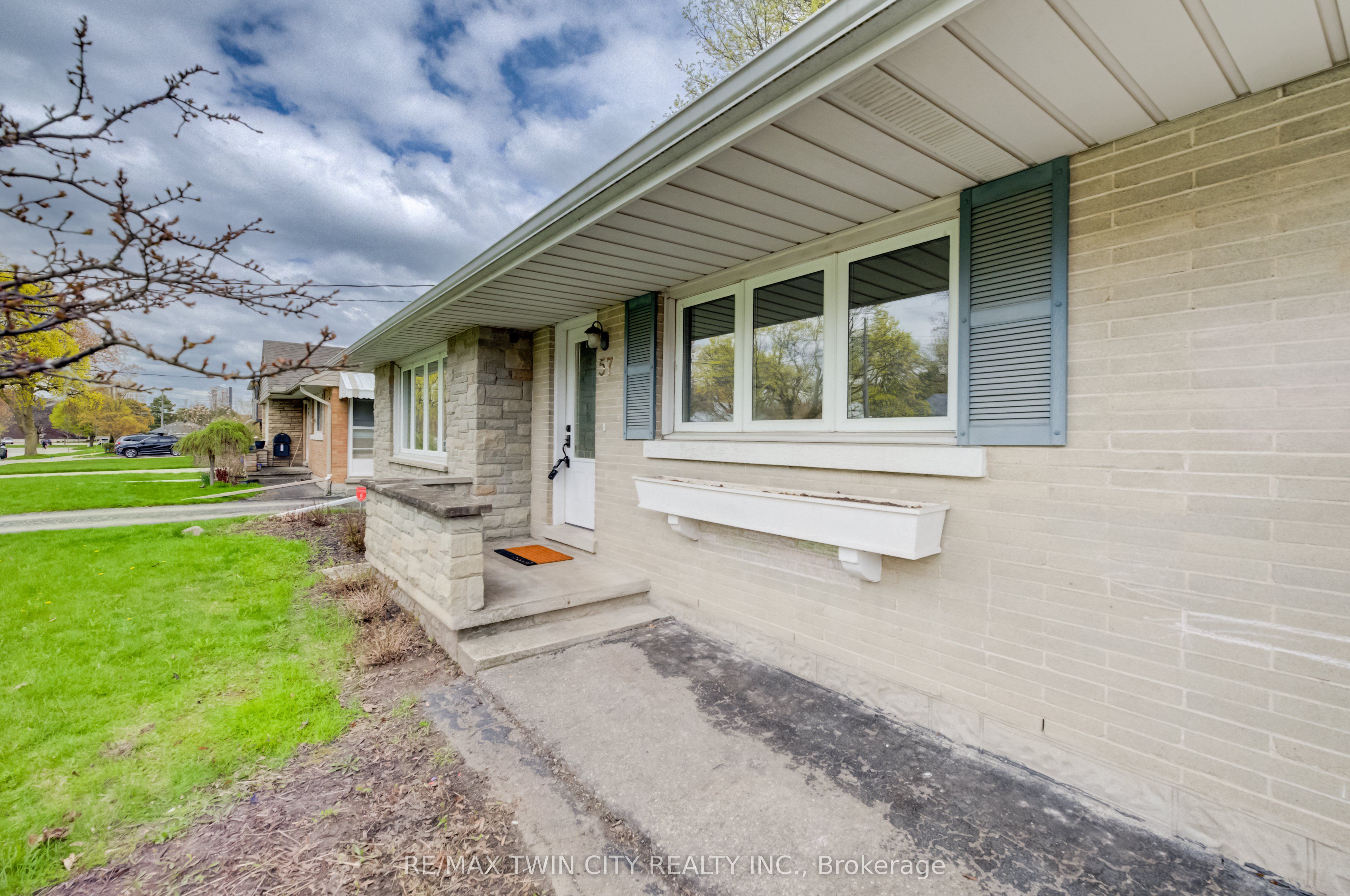 Additional image 3 of 57 Jack Avenue, Kitchener, ON, N2M 1Z9