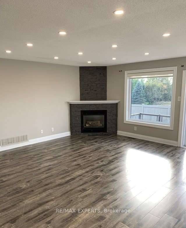 Additional image 4 of Upper-73 Logan Court, Barrie, ON, L4N 8G7