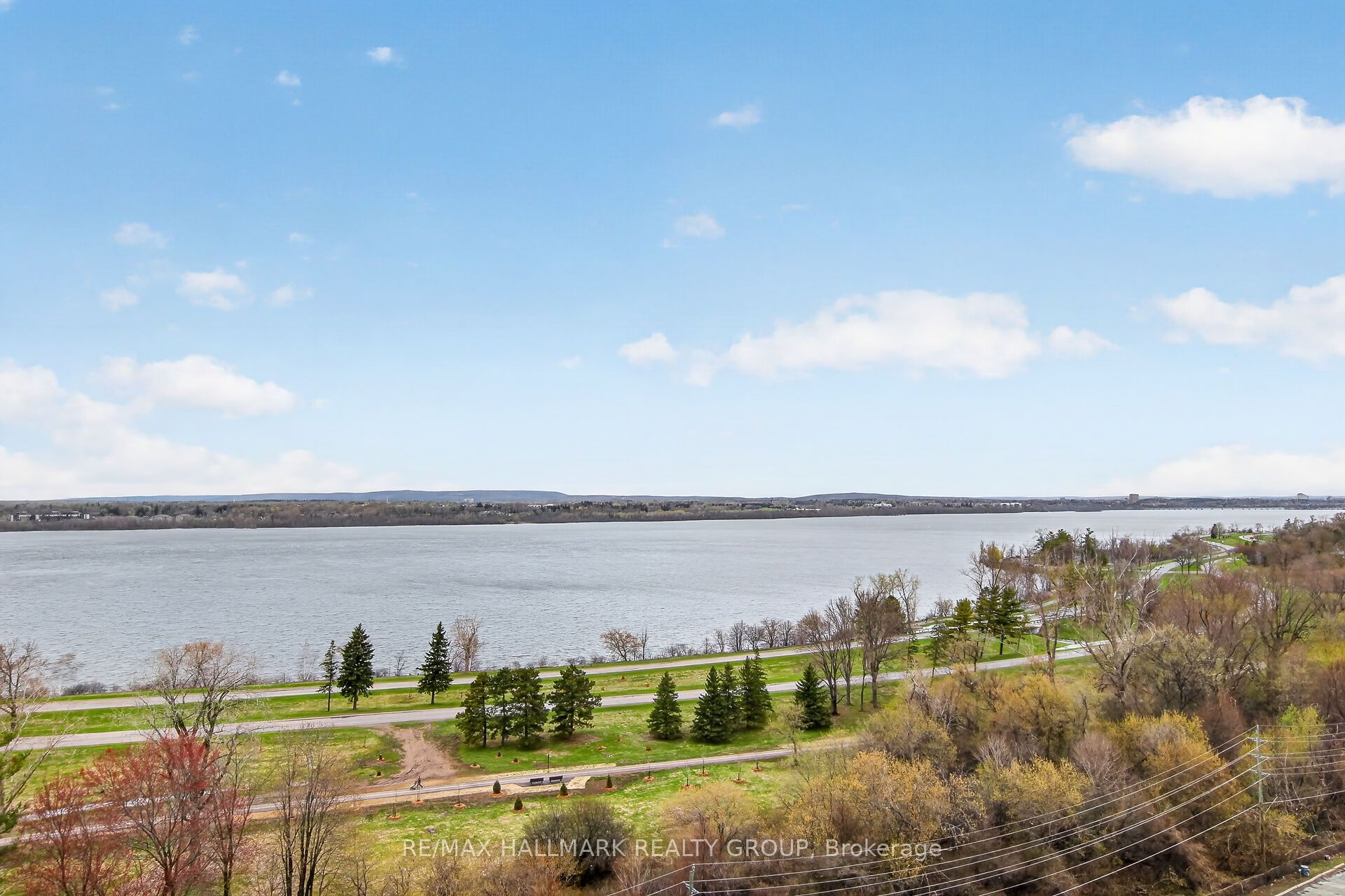 Additional image 2 of 1210-1081 Ambleside Drive, Ottawa, ON, K2B 8C8
