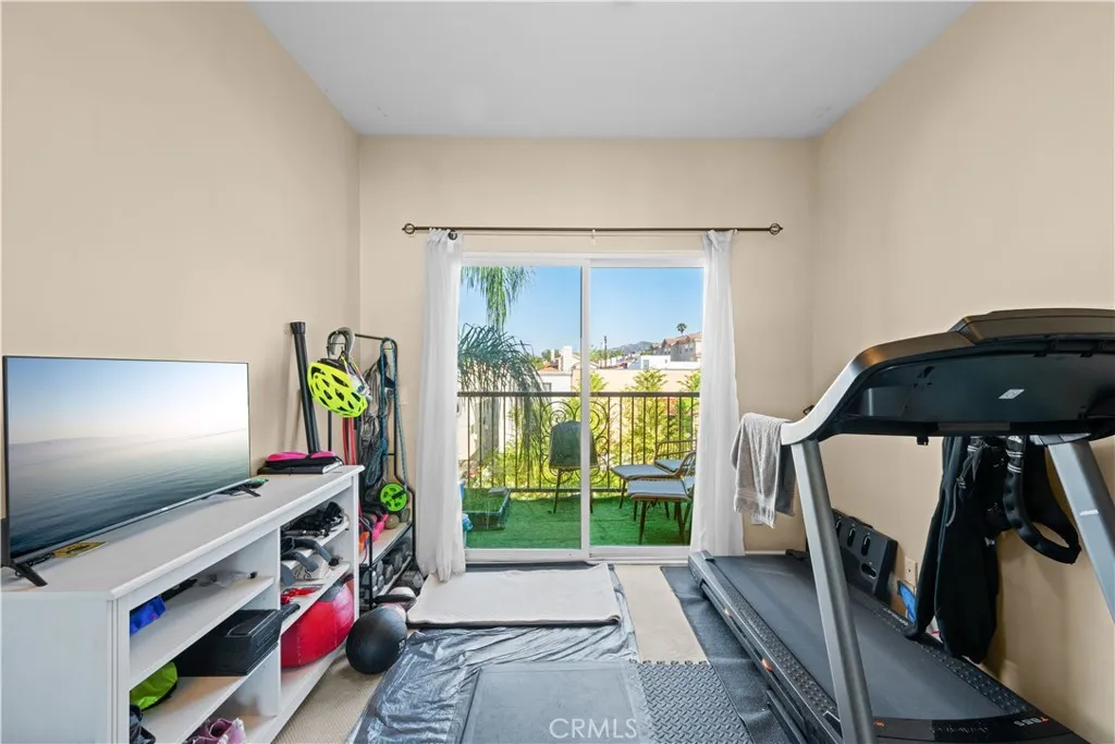 Additional image 15 of 626 E Orange Grove Avenue Unit 301, Burbank, CA 91501