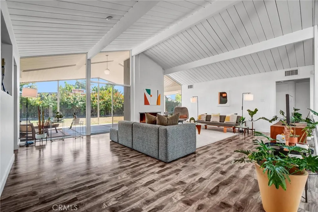 Additional image 7 of 610 E Briardale Ave, Orange, CA 92865
