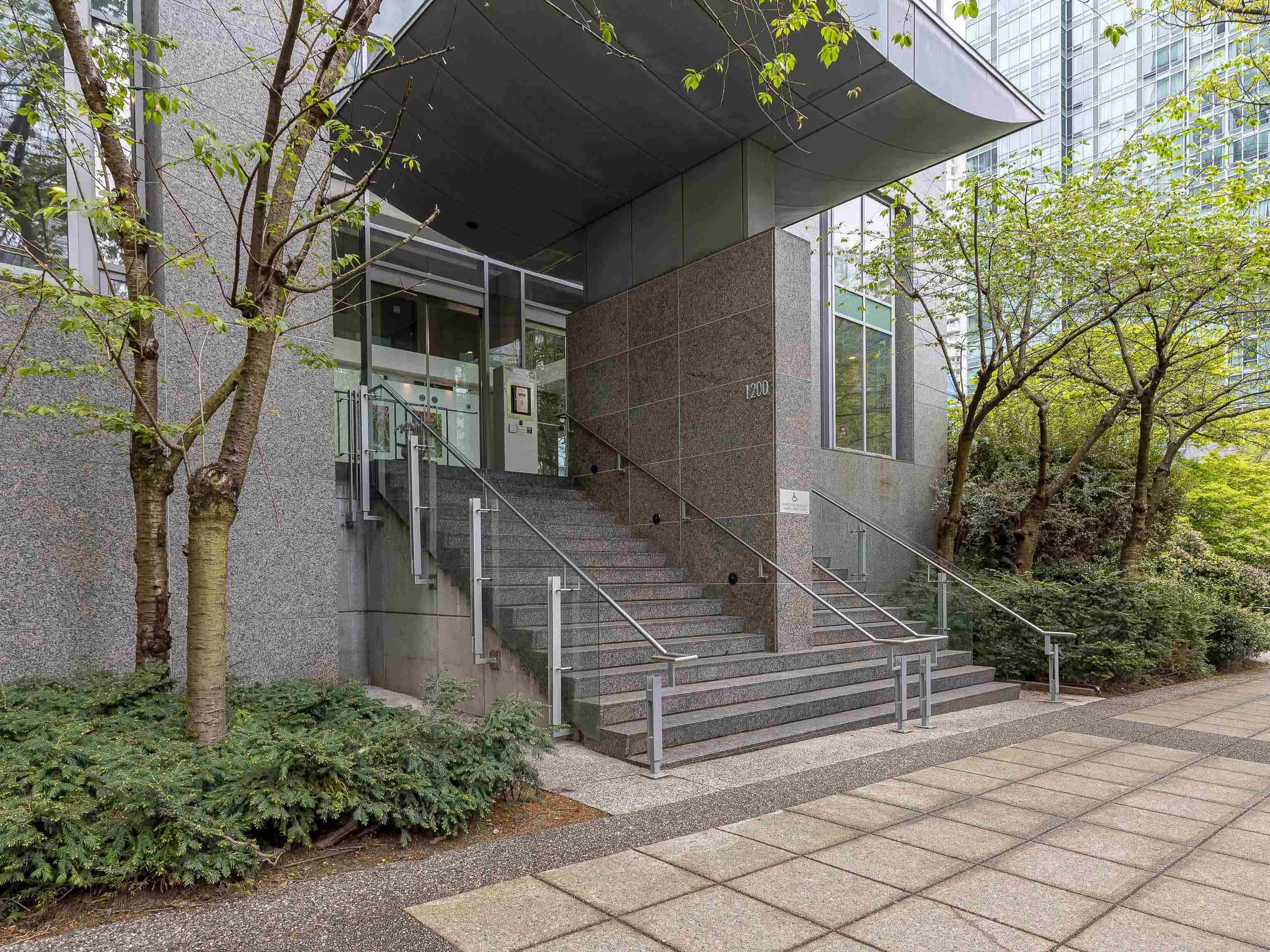 Additional image 5 of 501-1200 Georgia Street W, Vancouver, BC, V6E 4R2
