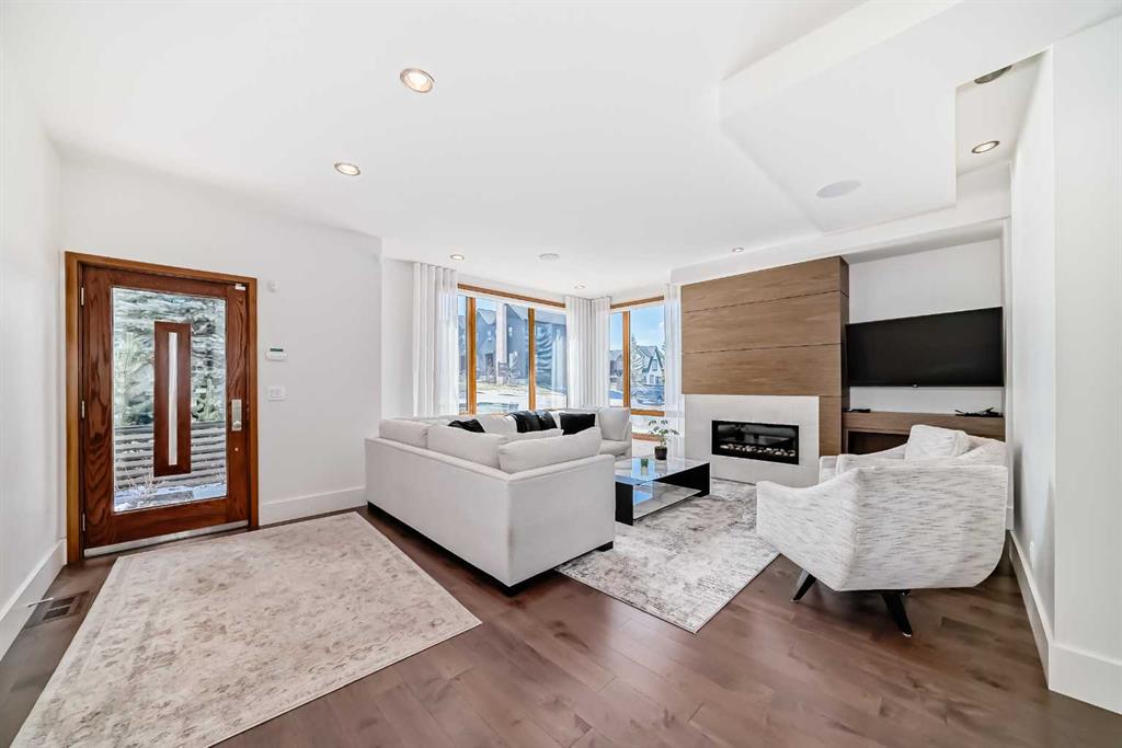 Additional image 4 of 2142 28 Avenue SW, Calgary, AB, T2t 1K5