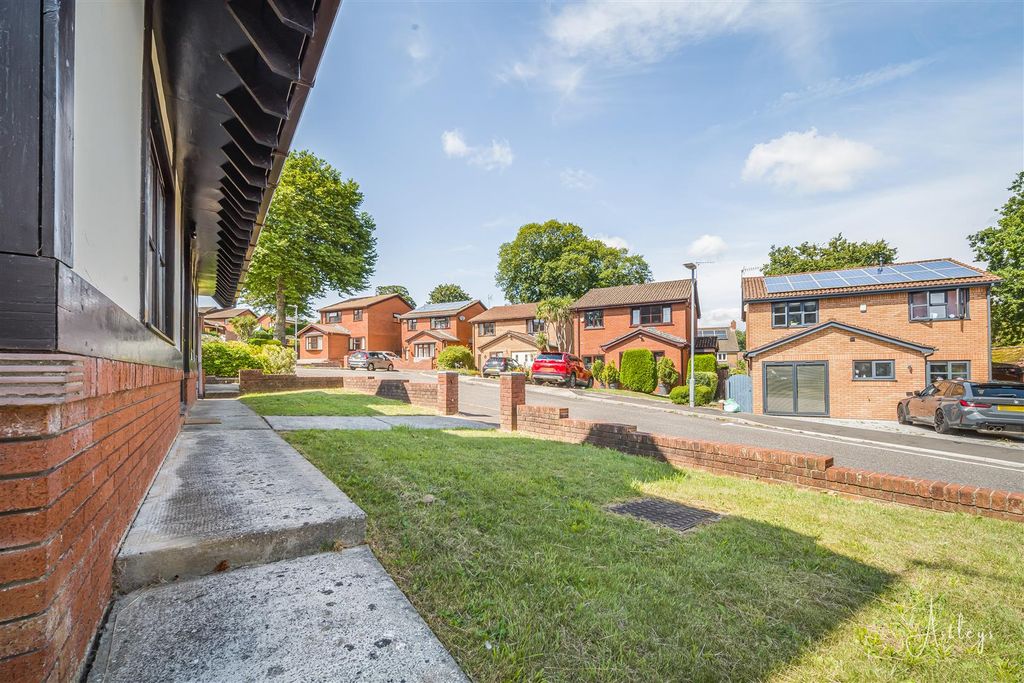 Additional image 24 of 4 bed detached house for saleLlwynderw Close, West Cross, Swansea SA3