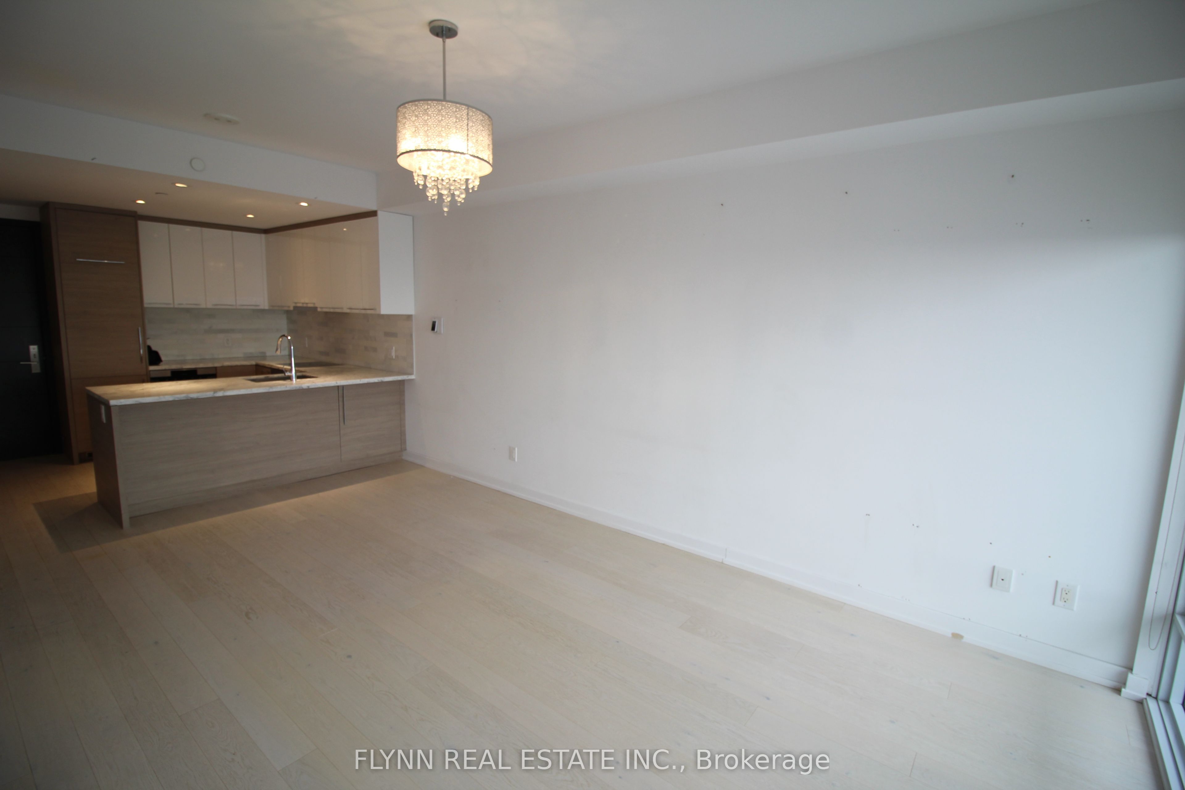 Additional image 4 of 3412-488 University Avenue, Toronto, ON, M5G 1V1