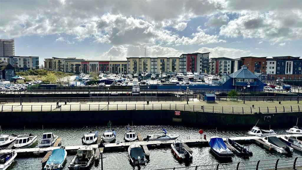 Additional image 13 of 3 bed flat for salePocketts Wharf, Marina, Swansea SA1